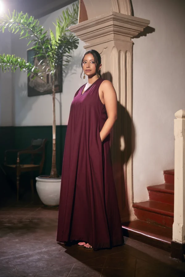 v neck dress, relaxed fit, maxi dress